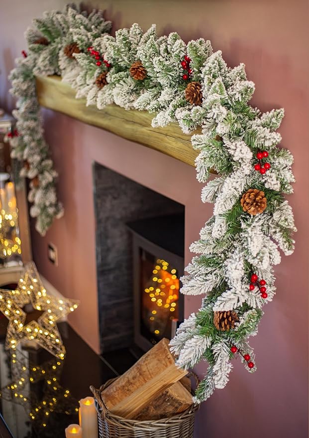 Traditional Pinecone & Fir Tree Garland